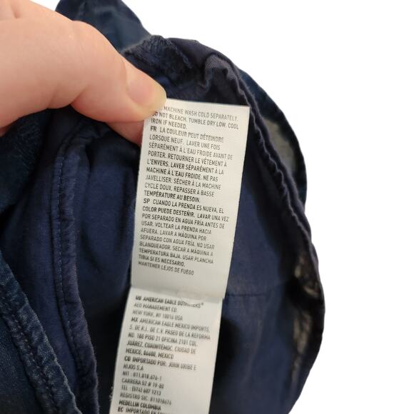 American Eagle Pintuck Sleeveless Boho Button Up Tank Top Navy Blue Medium - Picture 10 of 12